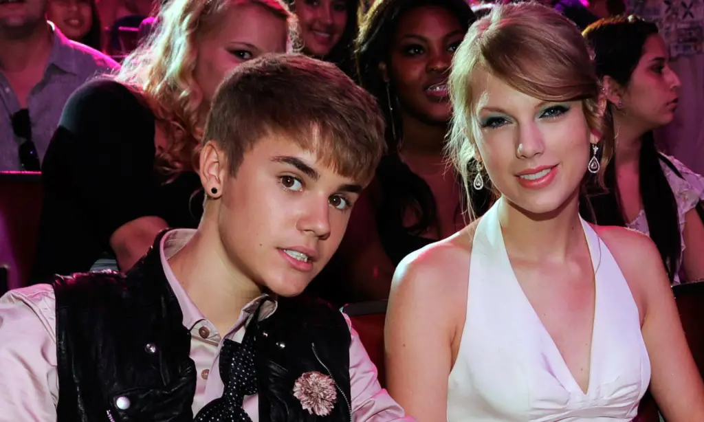 Justin Bieber & Taylor Swift - Imagem: Kevin Mazur/TCA 2011/WireImage