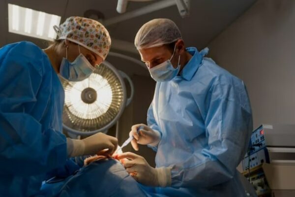 Brasil tem aumento de cirurgias plásticas em homens