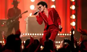 Bruno Mars - Imagem: John Esparza via Getty Images