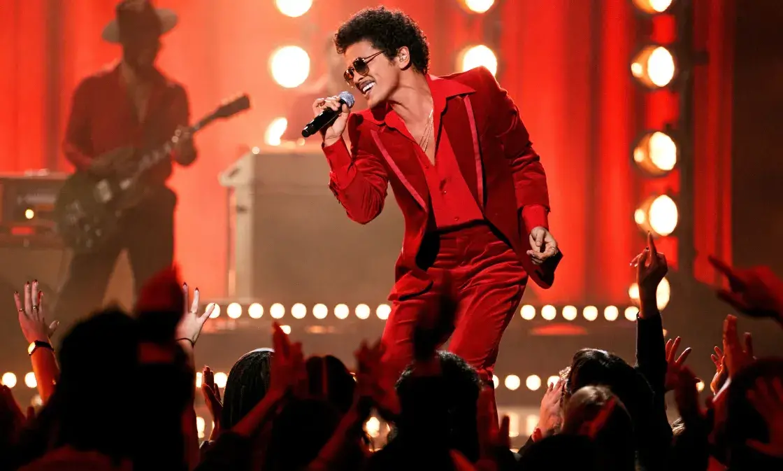 Bruno Mars - Imagem: John Esparza via Getty Images