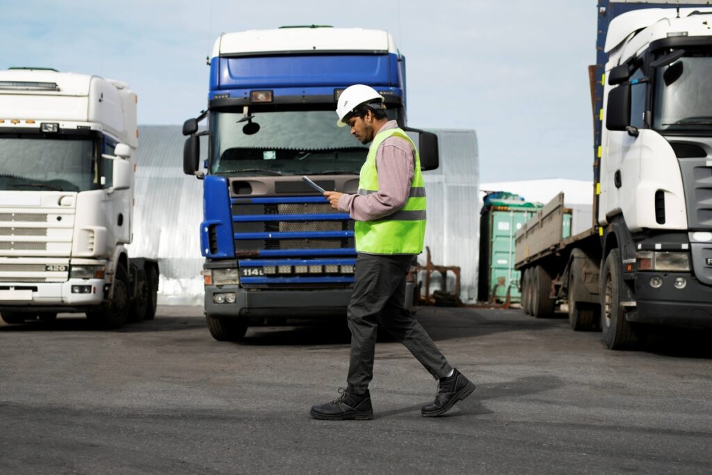 Seguro RC-V se torna aliado de transportadoras e caminhoneiros autônomos