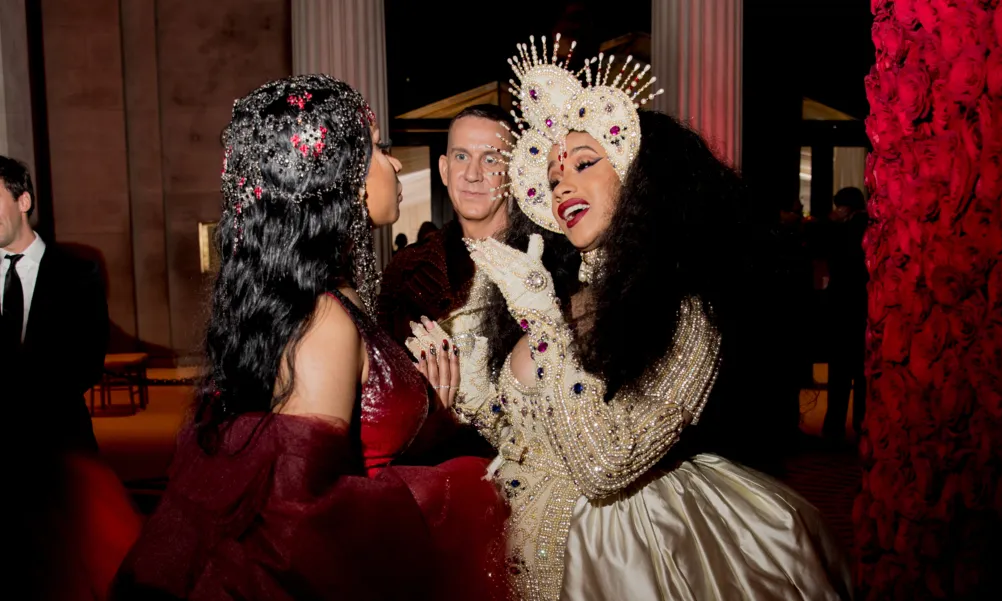 Nicki Minaj & Cardi B - Imagem: Reprodução