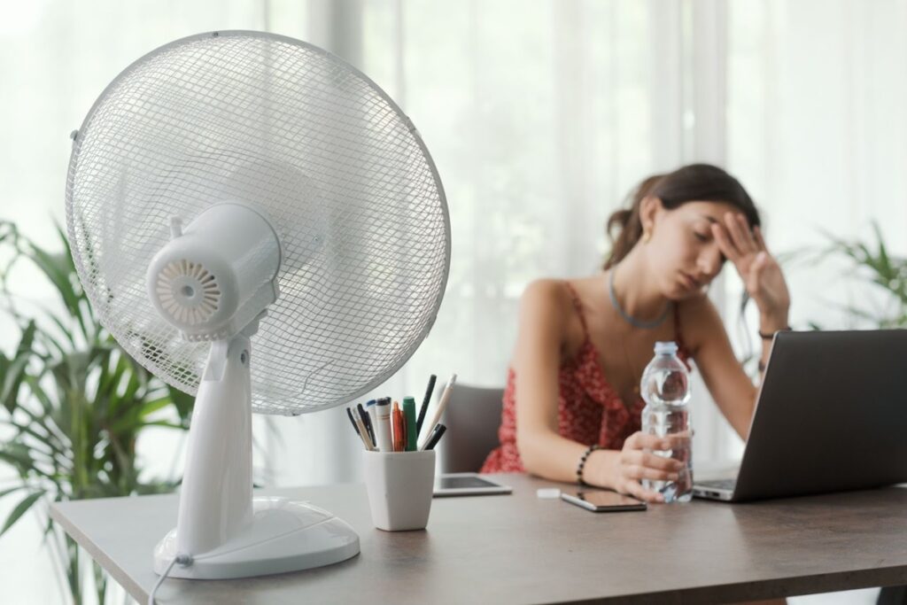 Práticas simples ajudam a reduzir conta de energia no calor