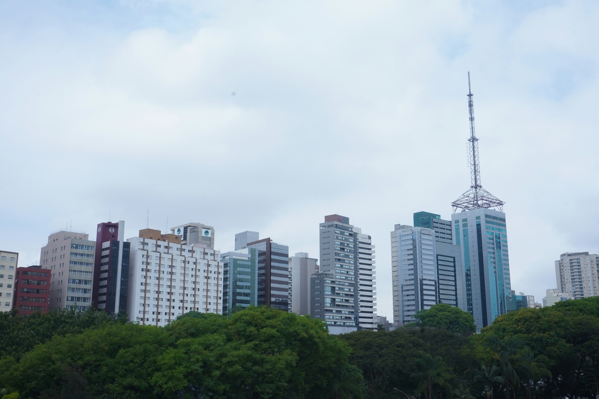 Preço dos imóveis cresce abaixo da inflação no Brasil