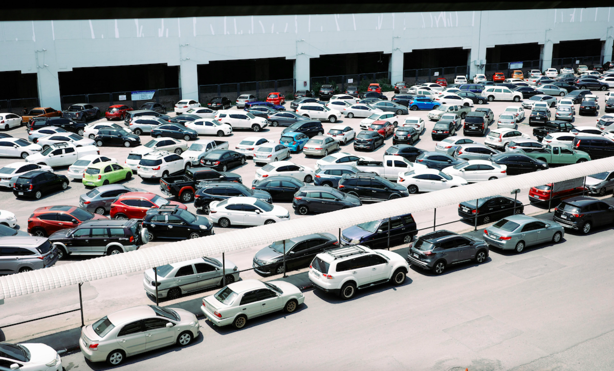 Dia das Mães: fluxo de veículos nos shoppings cresce 33%