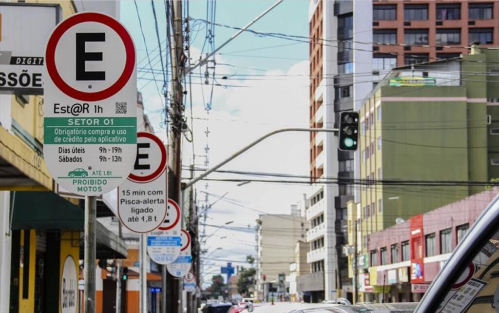 Uso do Est@R Digital cresce 25% em Curitiba